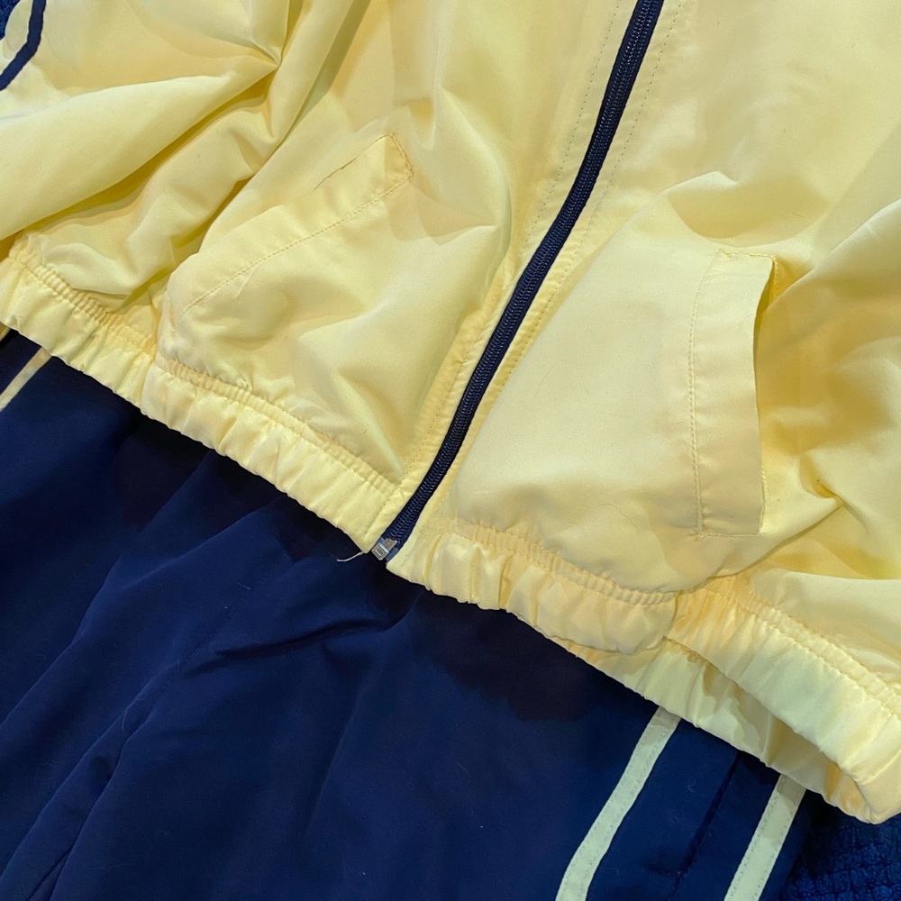 Three Hearts Lined Jogging Suit. Navy and Yellow. Sz Medium - Picture 4 of 10